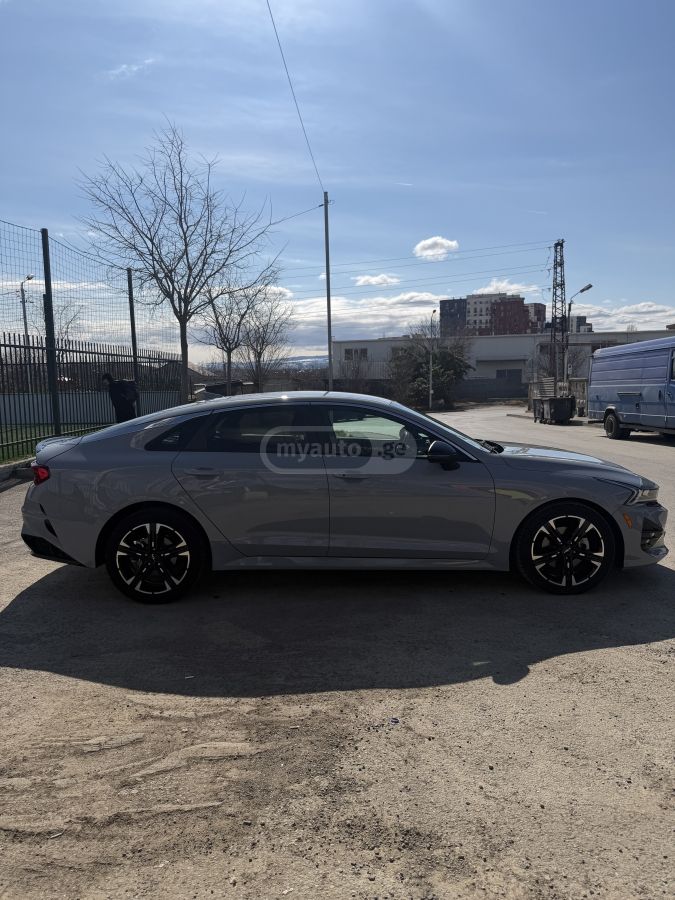 Kia K5 - фото 7