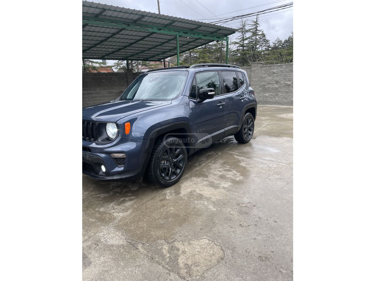 Jeep Renegade - фото 9