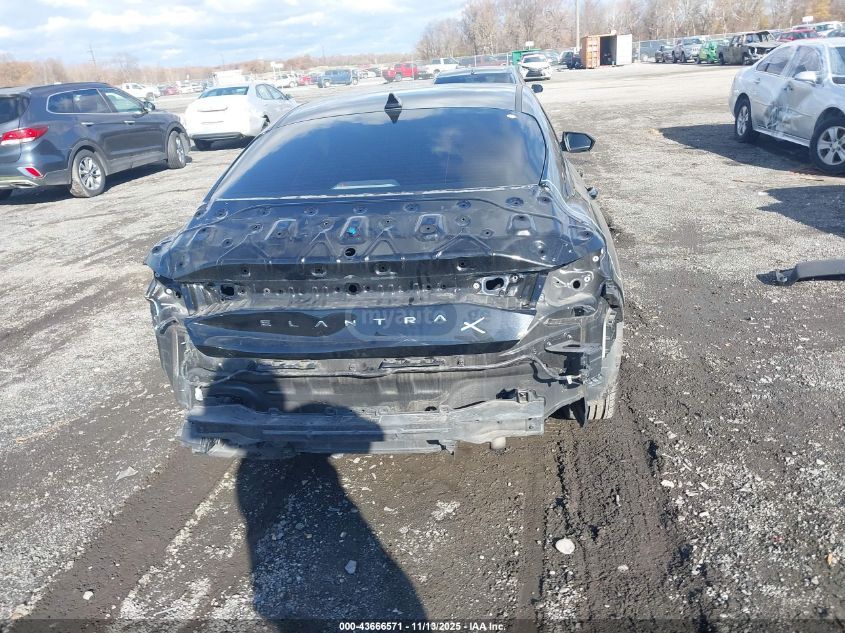 Hyundai Elantra - фото 5