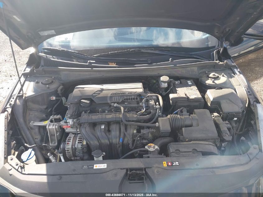 Hyundai Elantra - фото 9