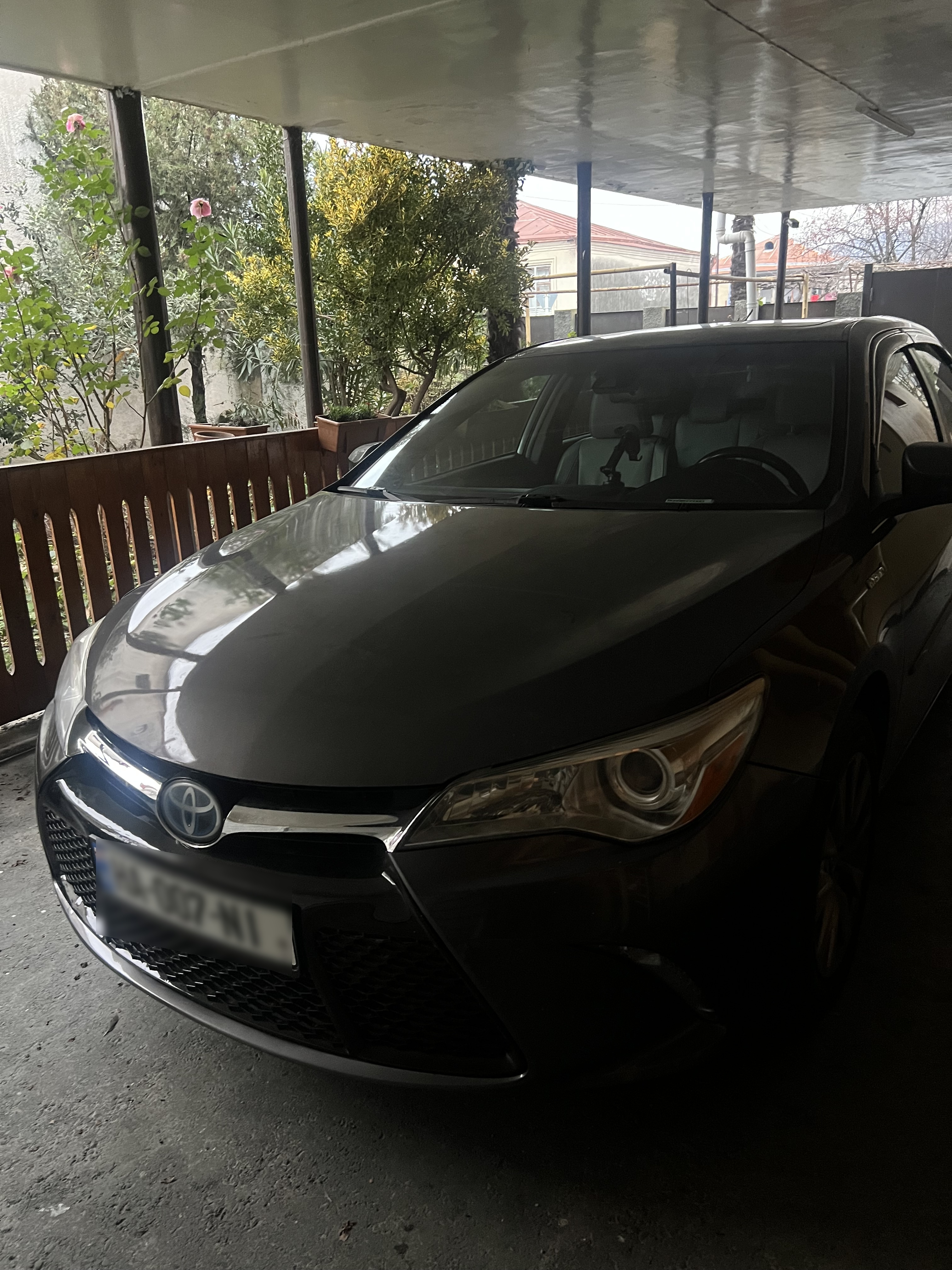 Toyota Camry - фото 1