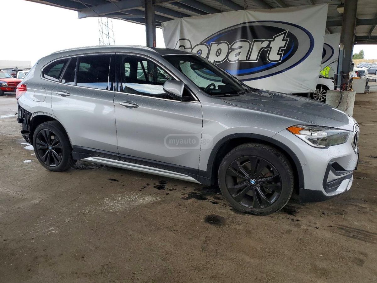 BMW X1 - фото 4