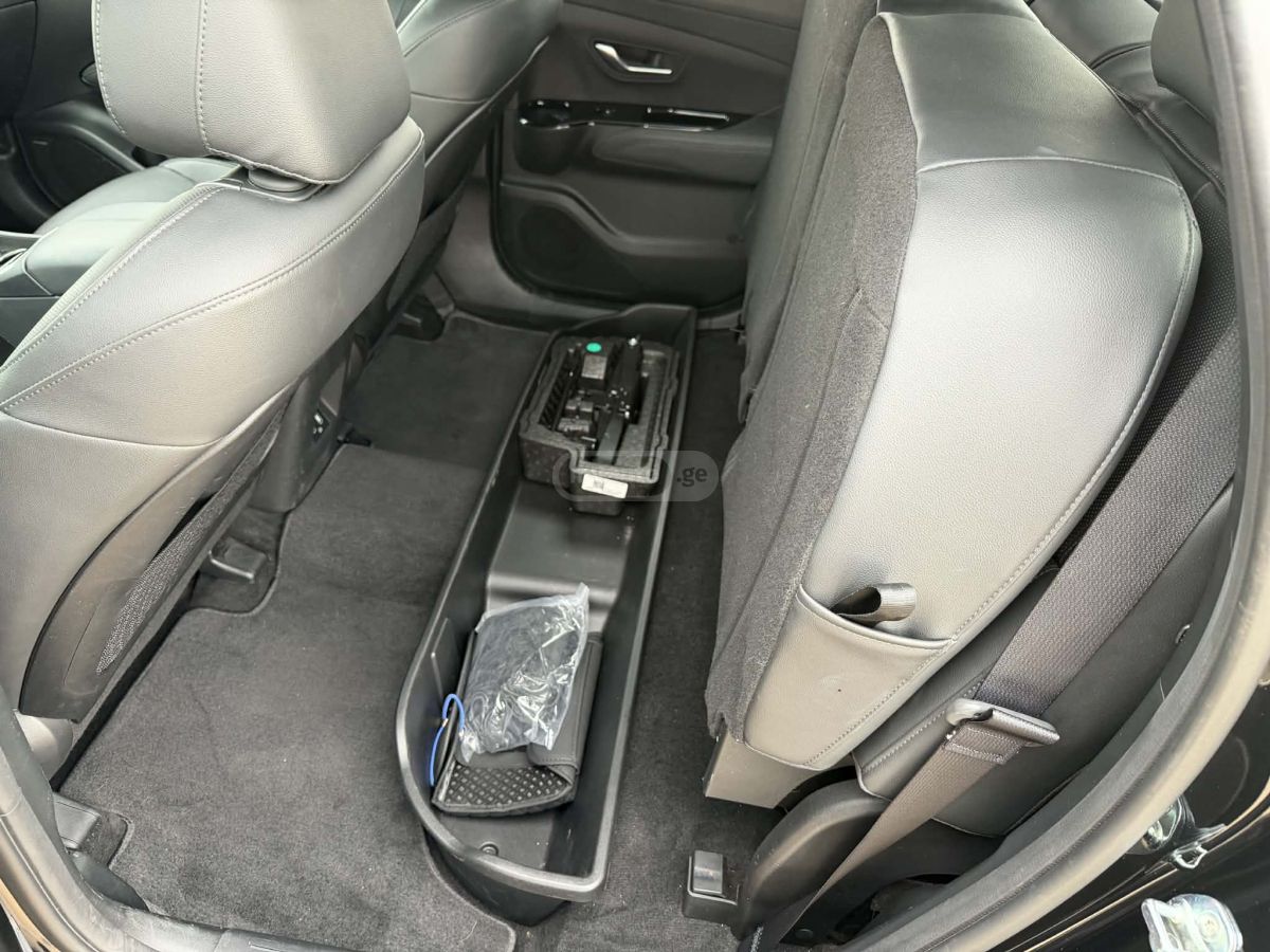 Hyundai 2.5T Limited All-Wheel Drive A — миниатюра 10