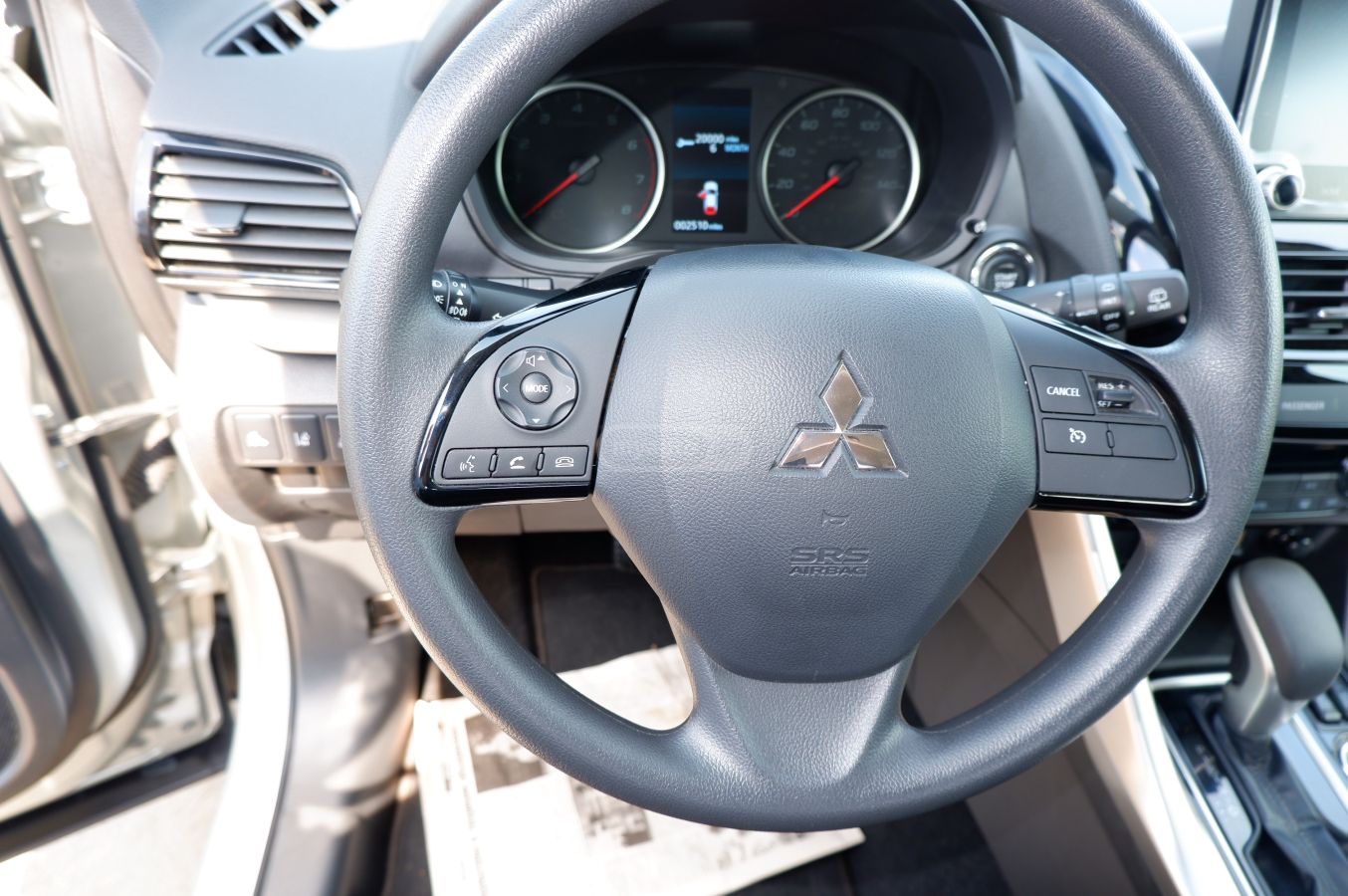 Mitsubishi Eclipse 2024 — миниатюра 11