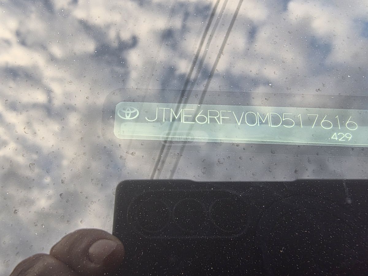 Toyota RAV 4 - фото 12