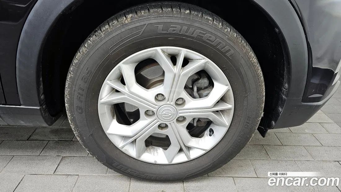 Ssangyong Tivoli - фото 5