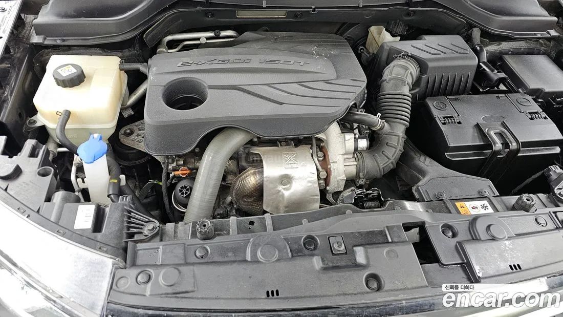 Ssangyong Tivoli - фото 6