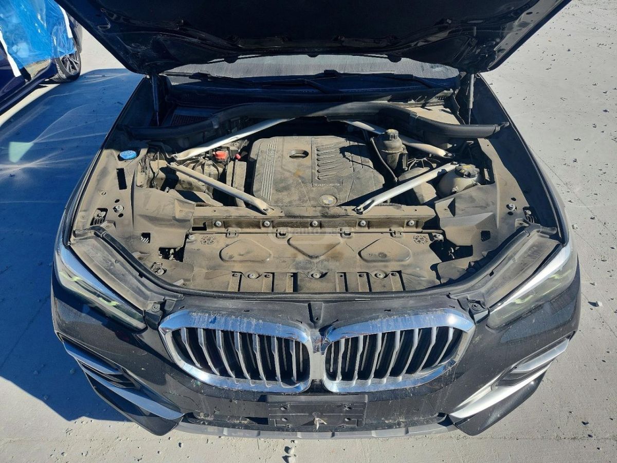 BMW X5 - фото 11