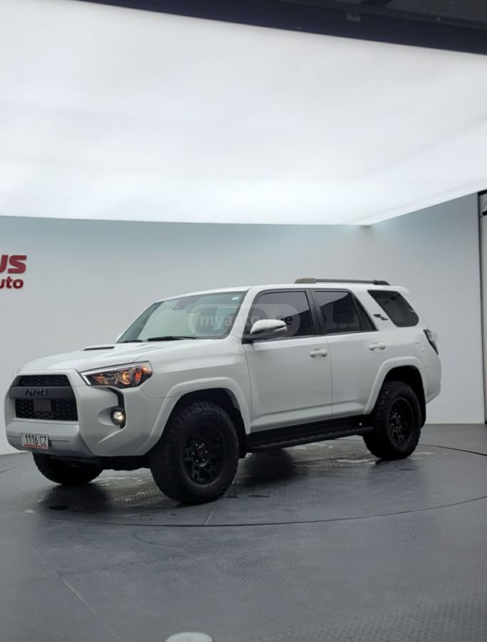 Toyota 4Runner - фото 1