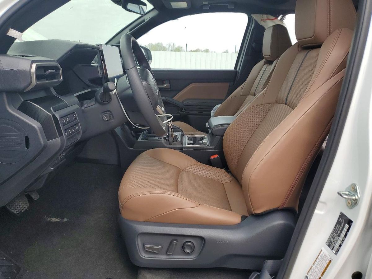 Toyota 4 Runner 2025 — миниатюра 7