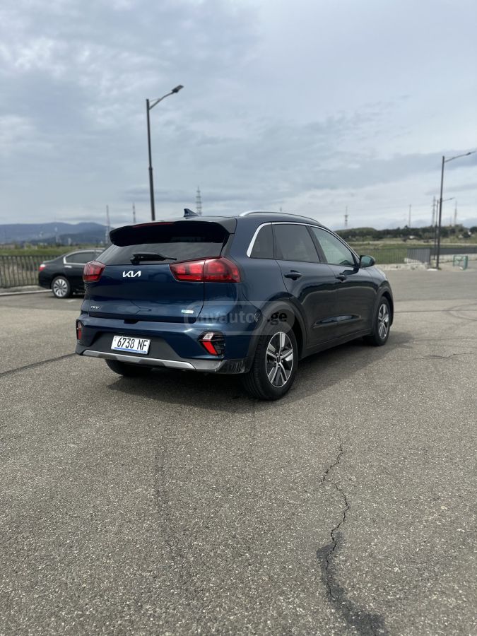 Kia Niro - фото 8