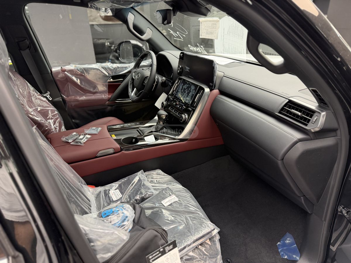 Lexus LX 600 - фото 12