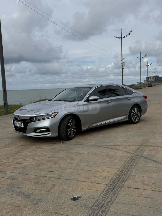 Honda Accord - фото 1