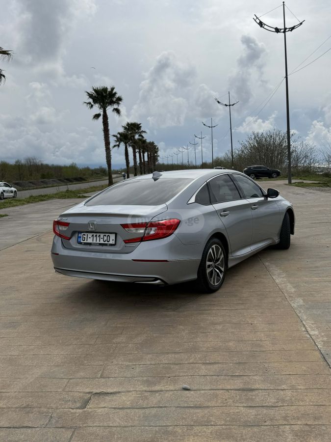 Honda Accord - фото 3