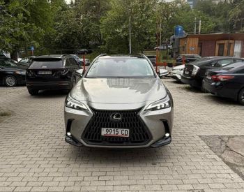 LexusNX 350