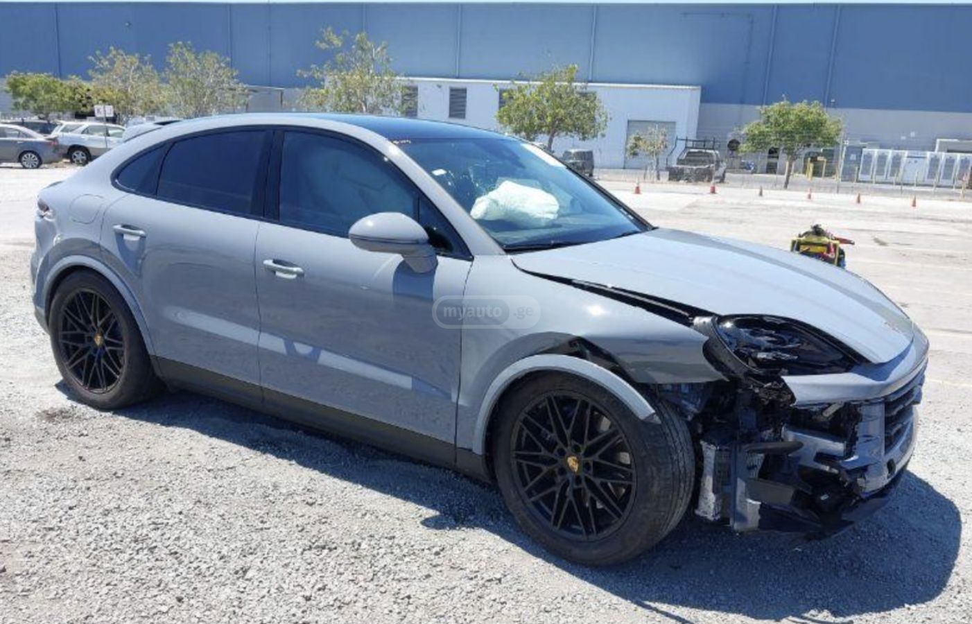 Porsche Cayenne 2024 — миниатюра 1