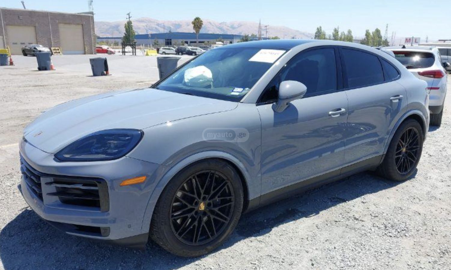 Porsche Cayenne 2024 — миниатюра 2