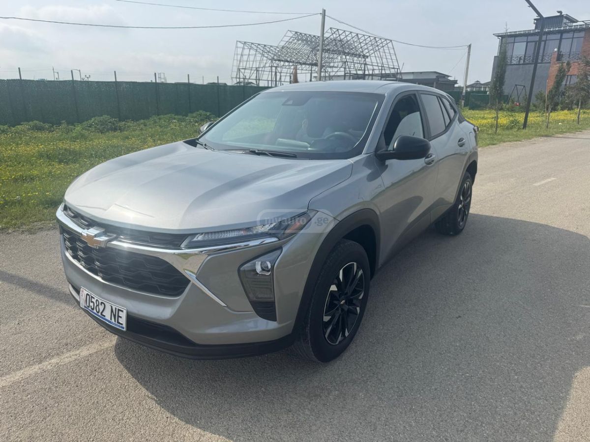 Chevrolet Trax - фото 2