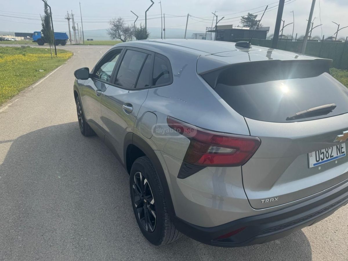 Chevrolet Trax - фото 7