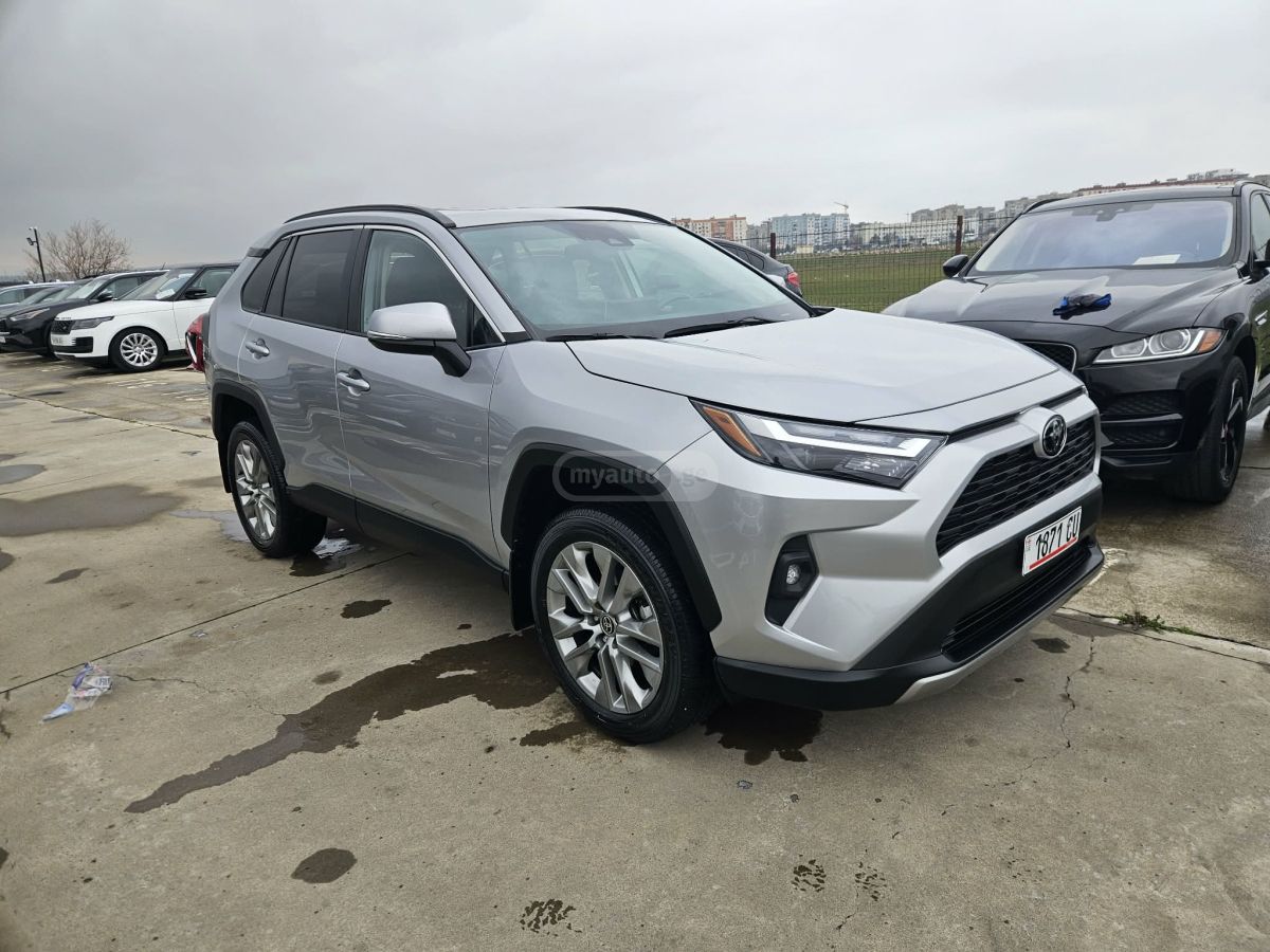 Toyota XLE Premium 4dr All-Wheel Driv — миниатюра 1