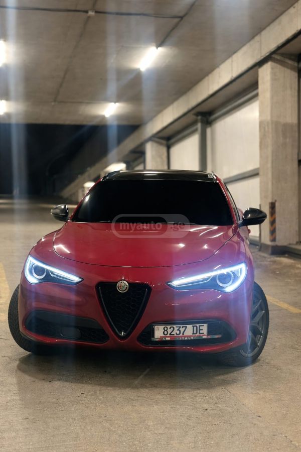 Alfa Romeo Stelvio - фото 1