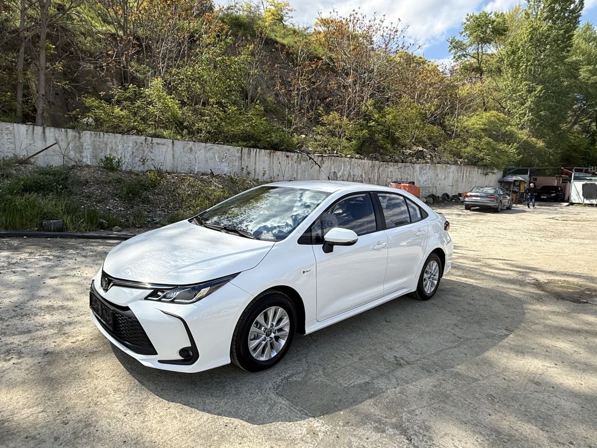Toyota Corolla 2025 — фото 2 купить в Москве