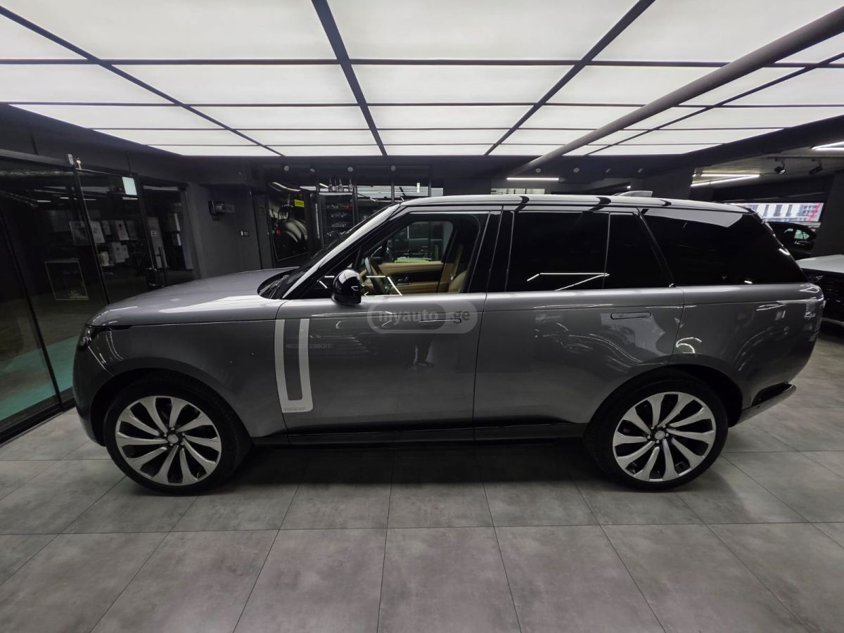 Land Rover Autobiography 4dr All-Wheel Dr — миниатюра 7