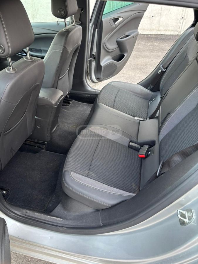 Opel Astra - фото 9