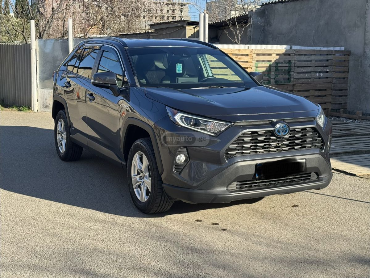 Toyota RAV 4 - фото 3