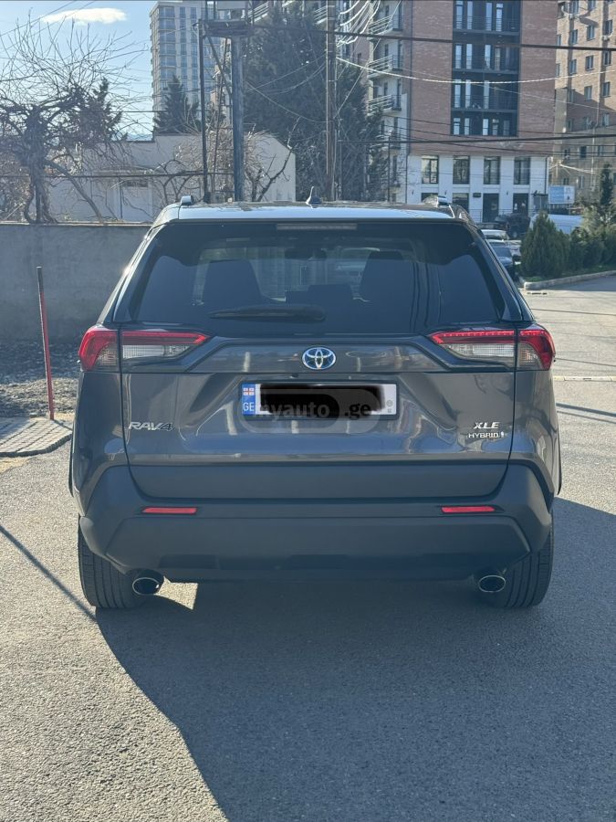 Toyota RAV 4 - фото 6