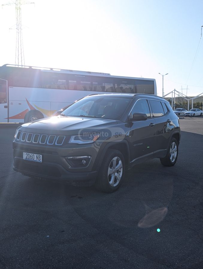 Jeep Compass - фото 3