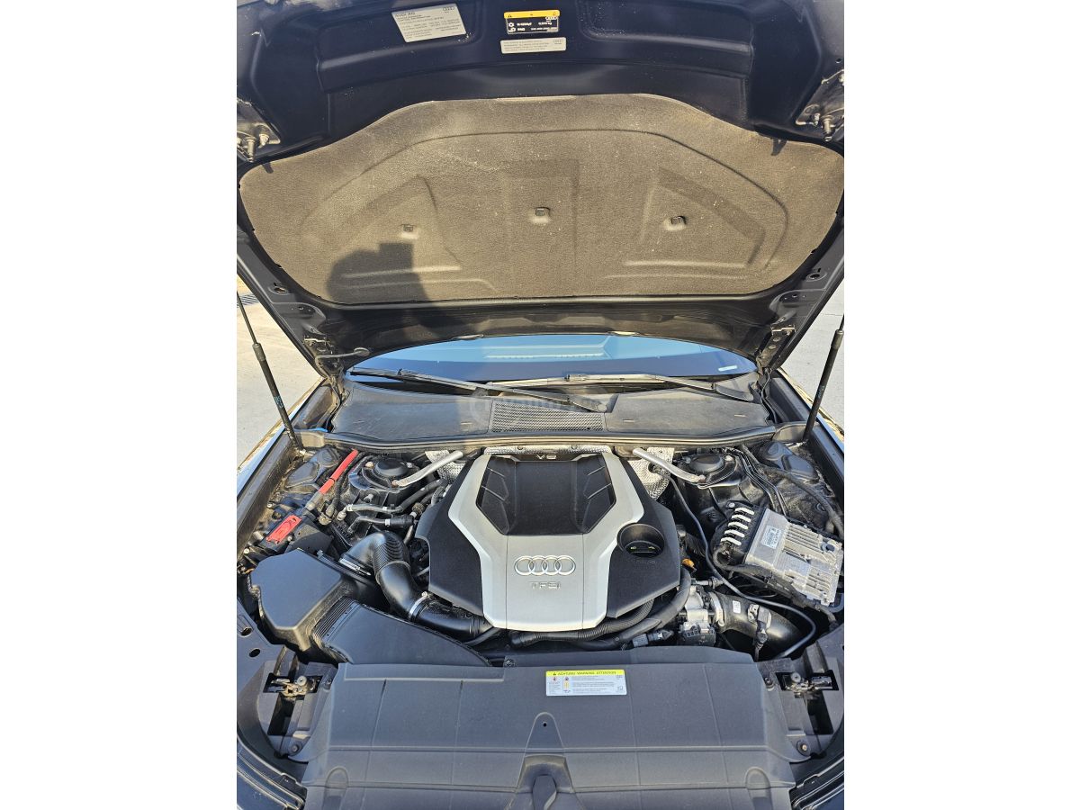 Audi A6 - фото 7