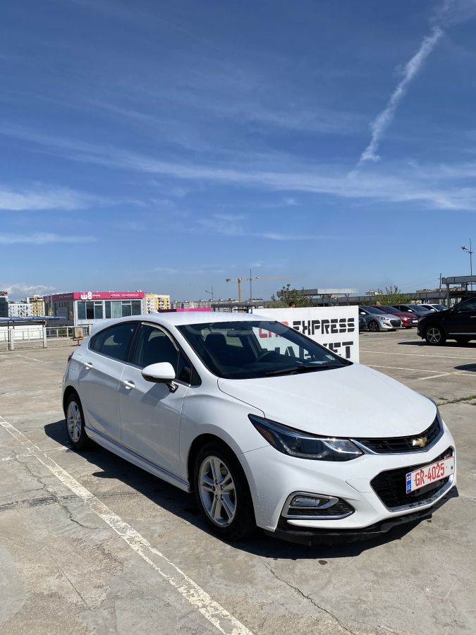 Chevrolet Cruze - фото 1