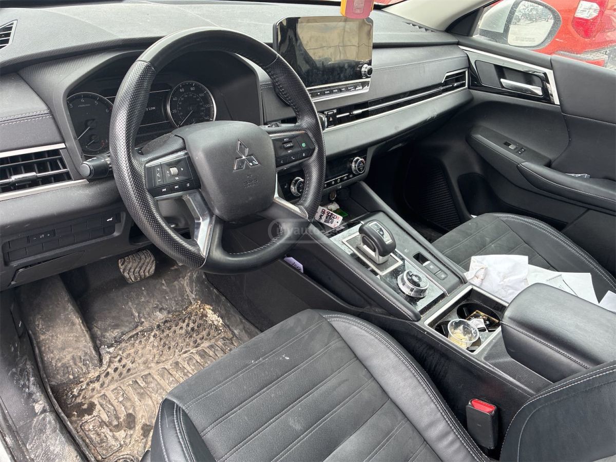 Mitsubishi AWD ES — миниатюра 6