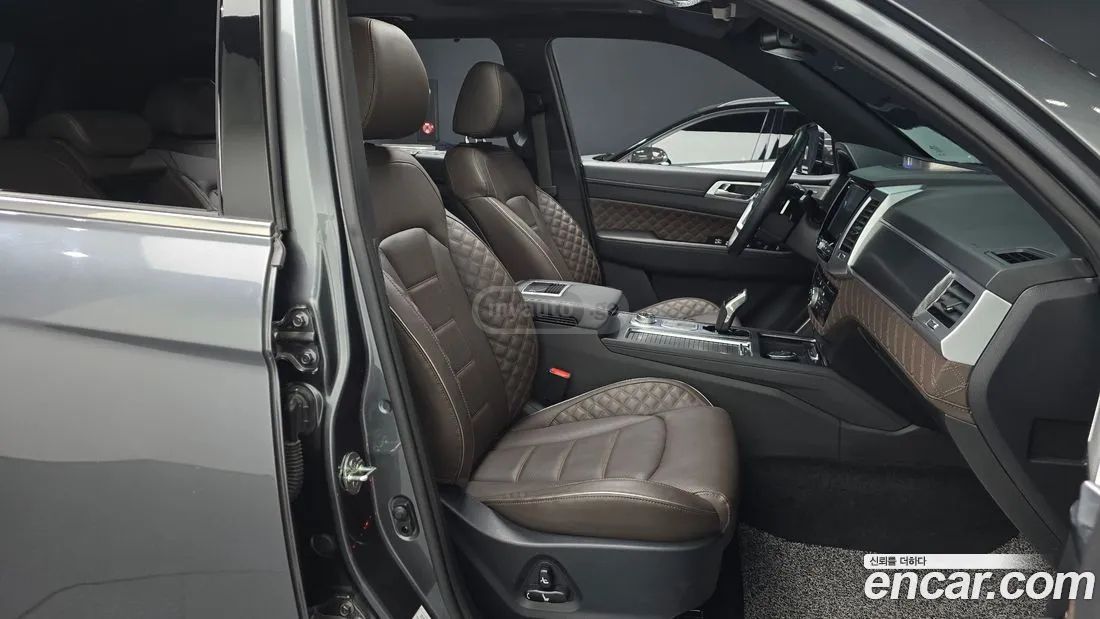 Ssangyong Rexton - фото 10