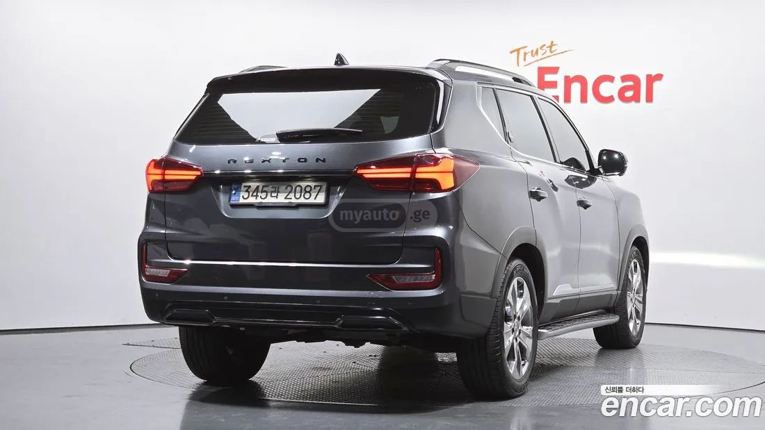 Ssangyong Rexton - фото 2