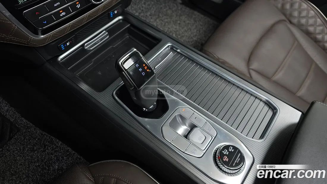 Ssangyong Rexton - фото 9