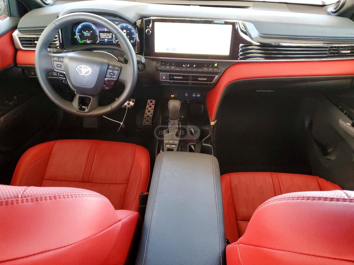 Toyota Camry - фото 5