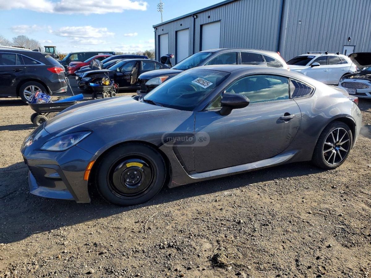 Toyota Progres - фото 1