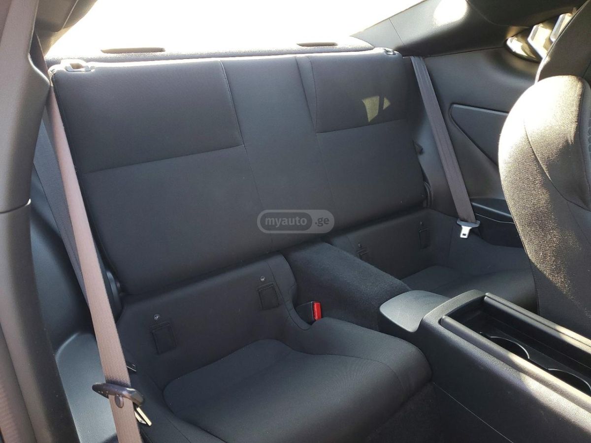 Toyota Progres - фото 10