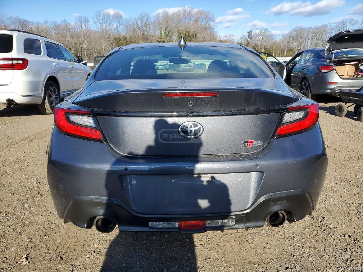 Toyota Progres - фото 6