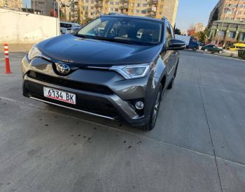 ToyotaRAV 4