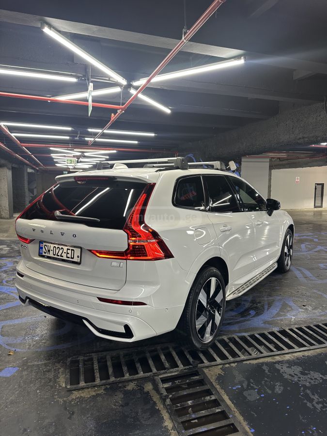 Volvo T8 Ultra Dark — миниатюра 3