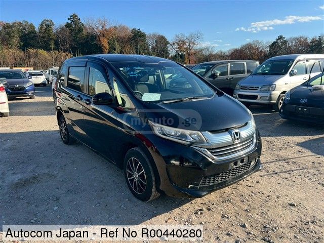 Honda Freed - фото 2