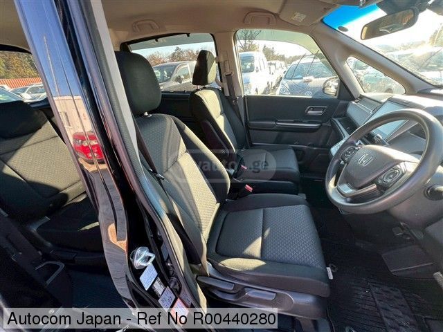 Honda Freed - фото 6