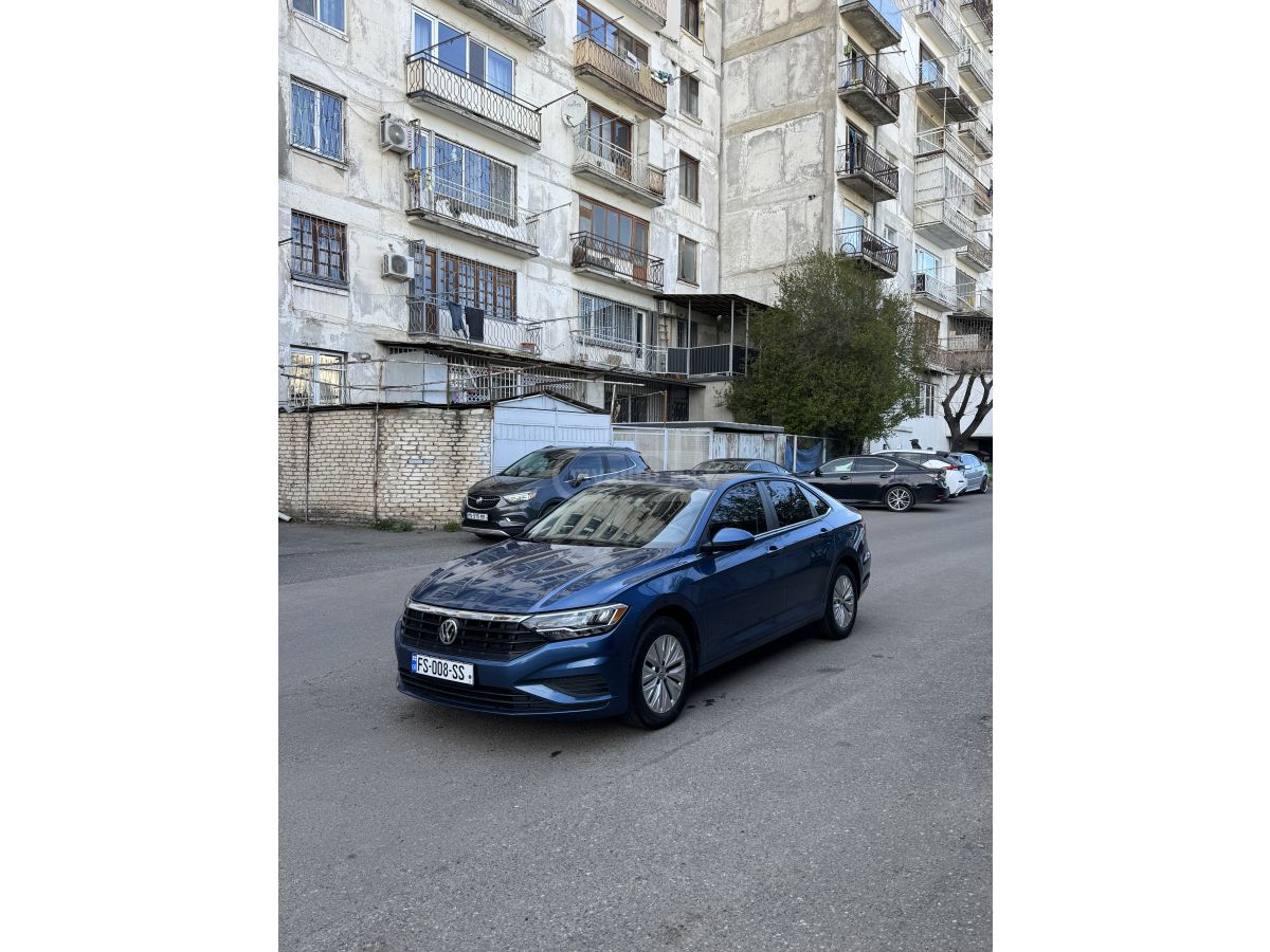 Volkswagen Jetta - фото 2