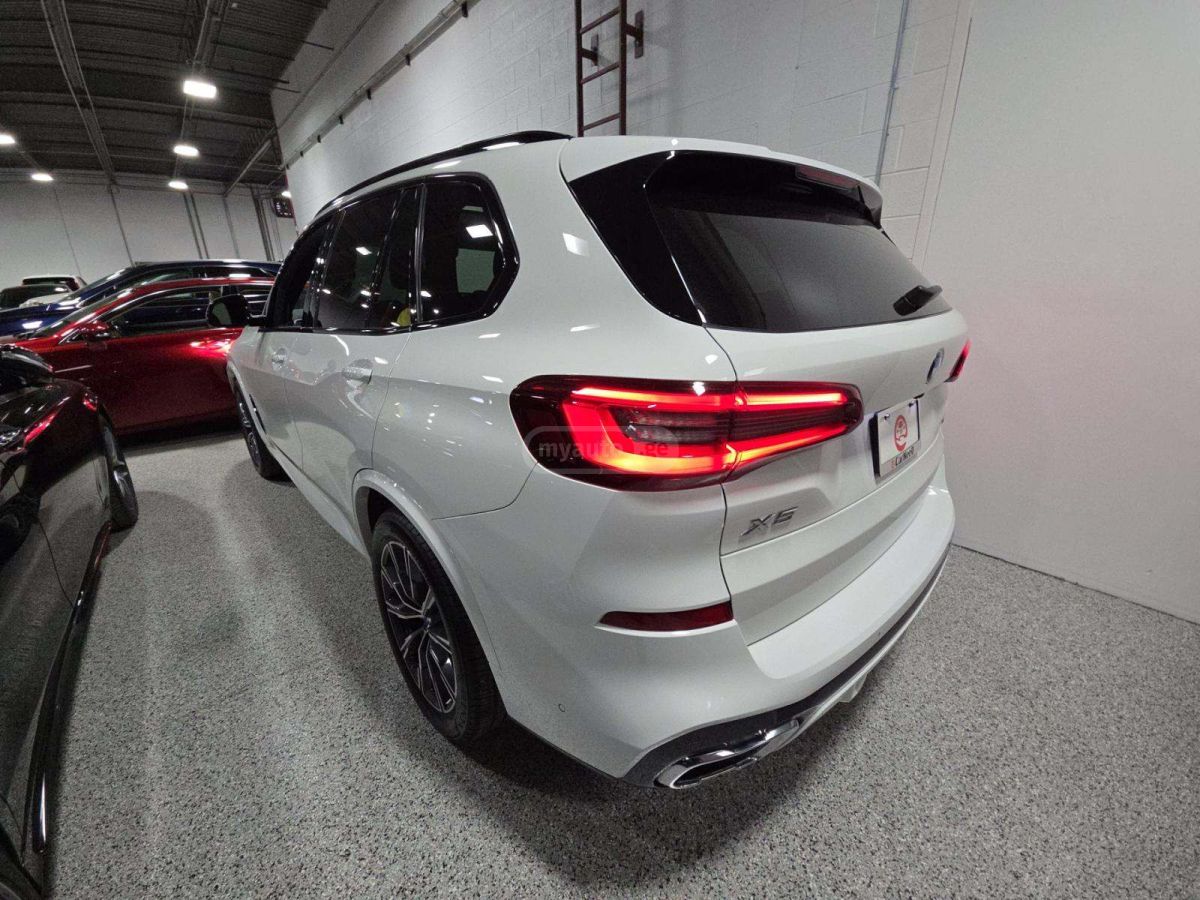 BMW X5 - фото 3
