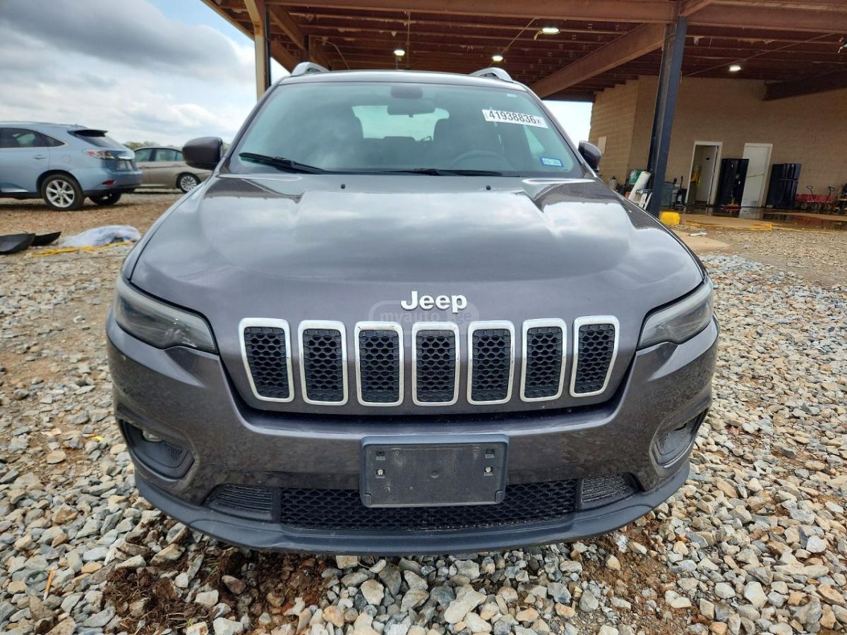 Jeep Cherokee - фото 5