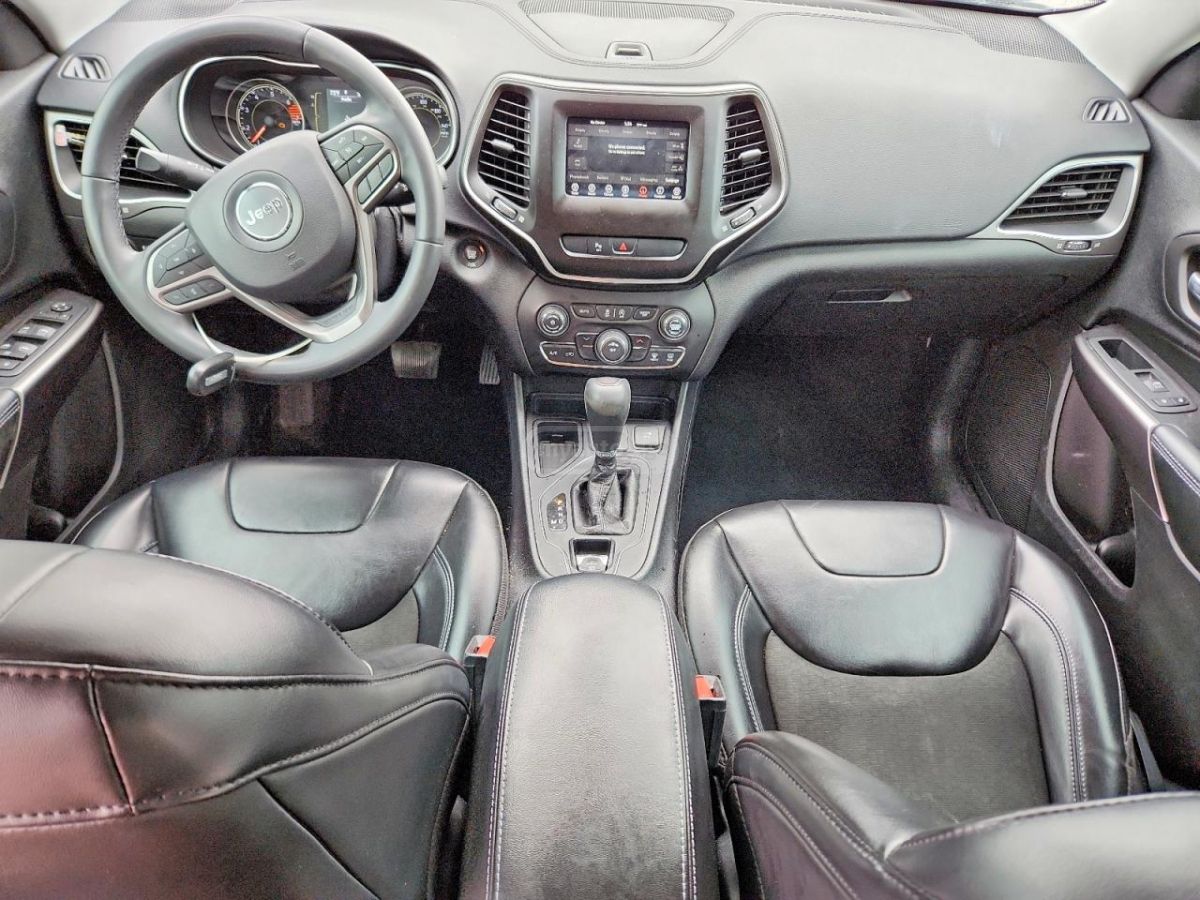 Jeep Cherokee - фото 8