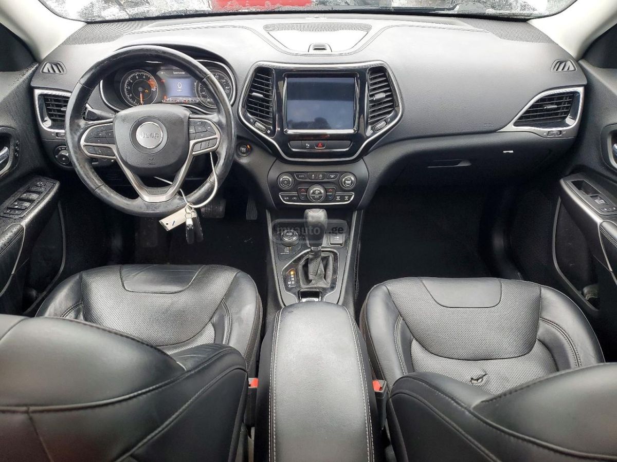 Jeep Cherokee - фото 8